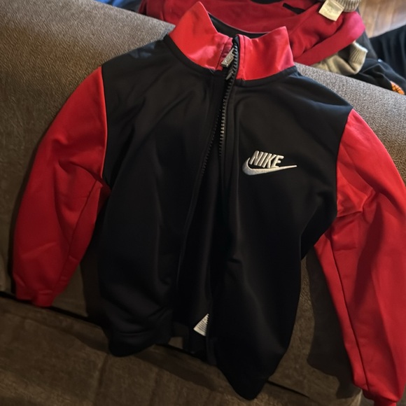 Nike Red and Black Tracksuit - Picture 10 of 12